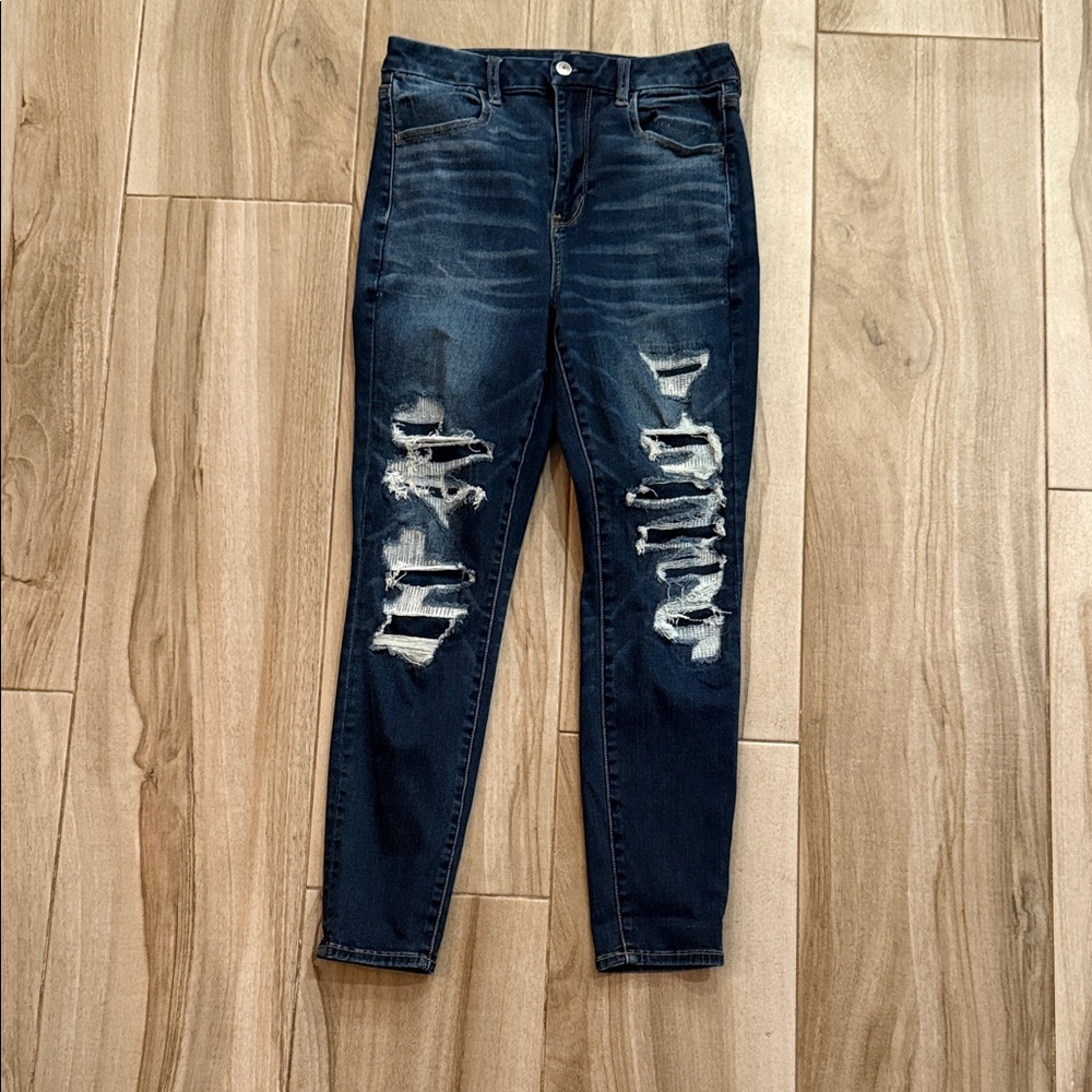 American Eagle Outfitters Dark Blue Distressed Skinny Jeans sz 8 short